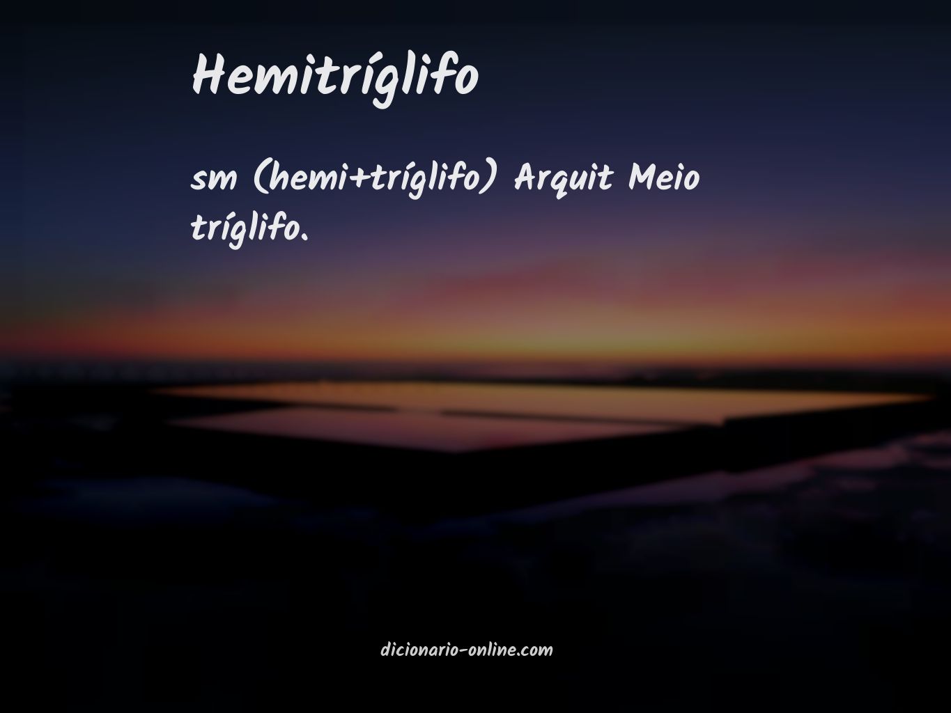 Significado de hemitríglifo